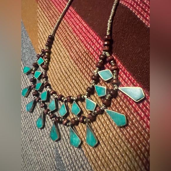 Deep green turquoise Tibetan necklace with wood necklace. - Picture 2 of 5